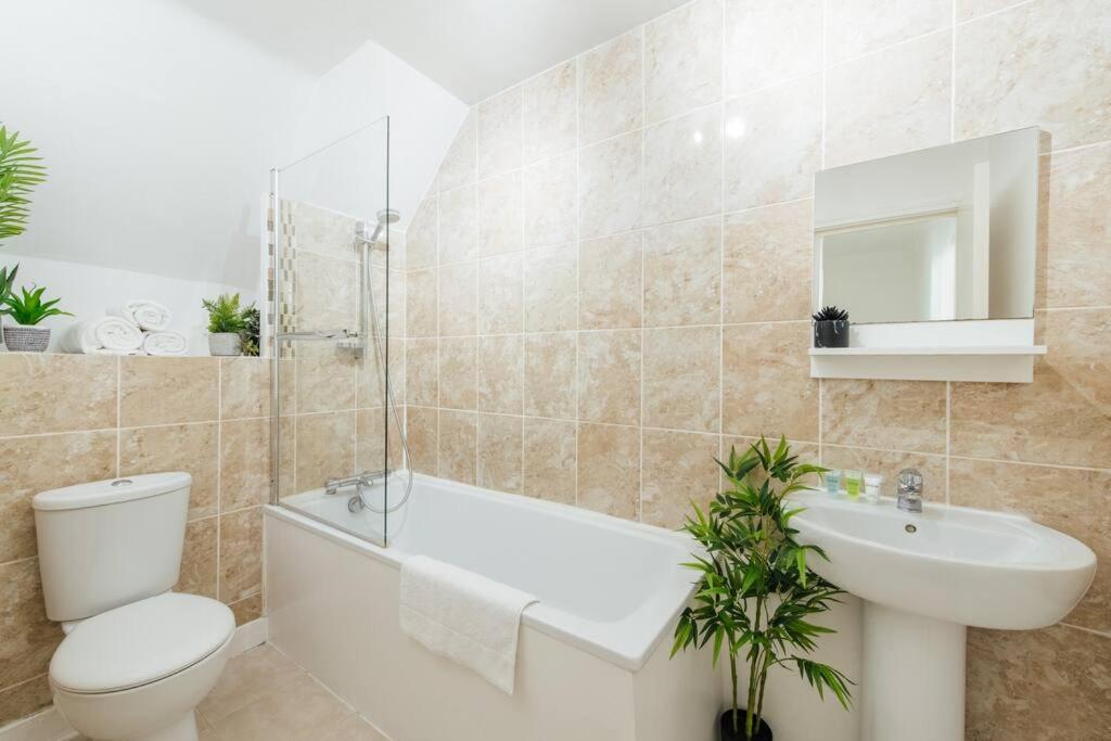Charming 2 Bedroom Flat In The Heart Of Kings Cross, Лондон Екстер'єр фото