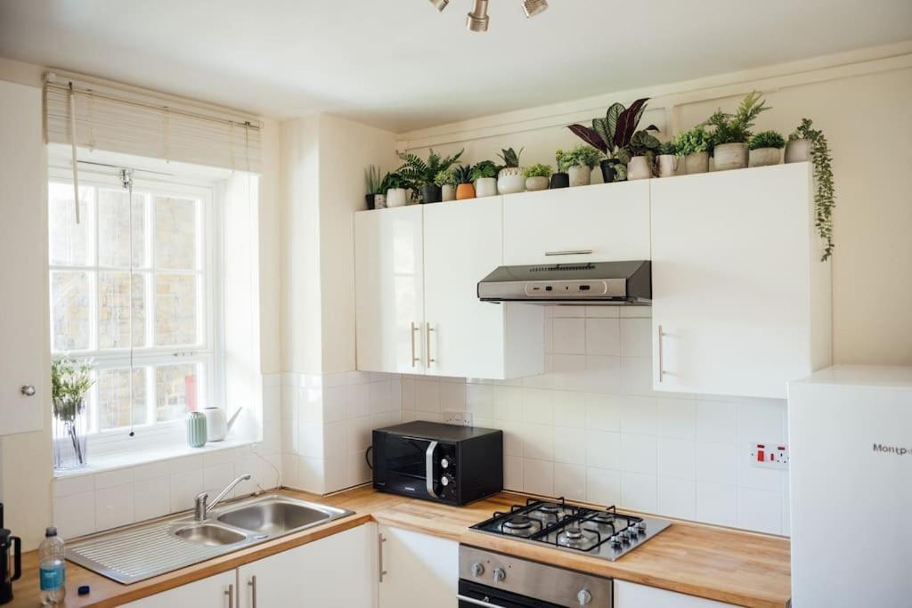 Charming 2 Bedroom Flat In The Heart Of Kings Cross, Лондон Екстер'єр фото