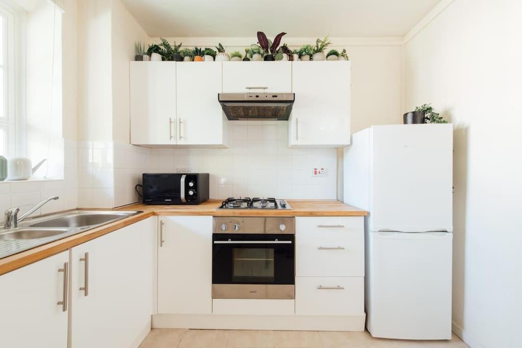 Charming 2 Bedroom Flat In The Heart Of Kings Cross, Лондон Екстер'єр фото