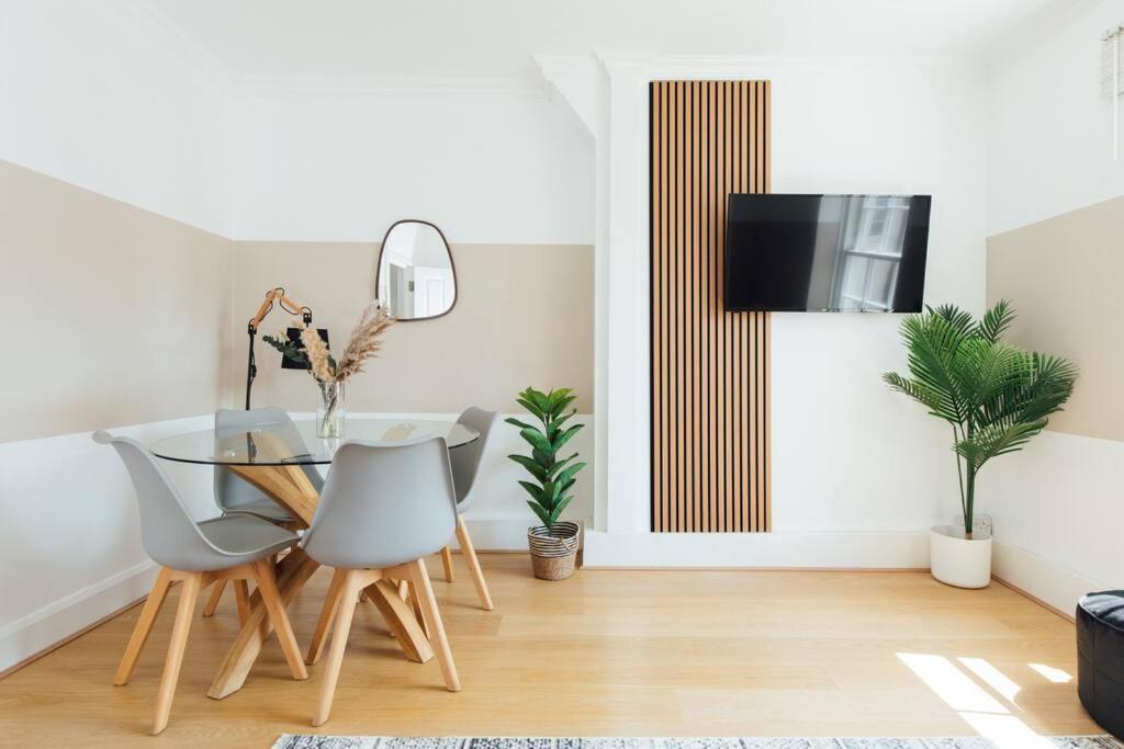 Charming 2 Bedroom Flat In The Heart Of Kings Cross, Лондон Екстер'єр фото